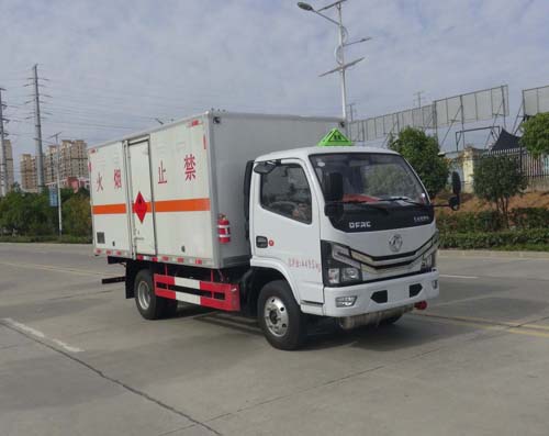 華通牌HCQ5045XRQEQ6型易燃?xì)怏w廂式運(yùn)輸車